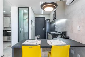 BHS Flat a beira mar 2105