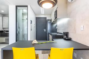 BHS Flat a beira mar 2105