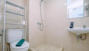 Nice and Comfortable Studio Apartement at Springlake Summarecon