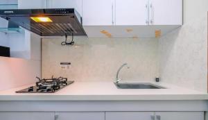 Nice and Comfortable Studio Apartement at Springlake Summarecon