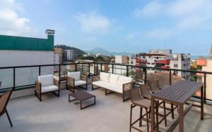 Apto novo na praia da Toninhas 203