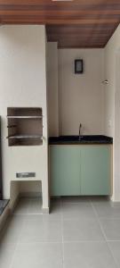 Apto novo na praia da Toninhas 203