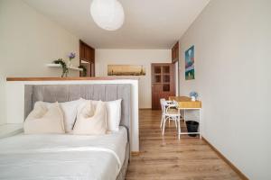 Cosy 2 Bed Flat in Naujamiestis