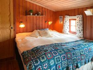 Traditional Cabin By Reinsvatn In Treungen