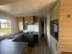 Bungalow 507 6 à 8 pers, Wifi, Clim, Camping Siblu Lac de Rêves