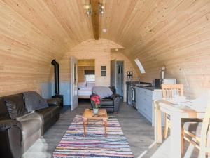 Creyr Glas Pod -Uk41796