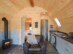 Creyr Glas Pod -Uk41796