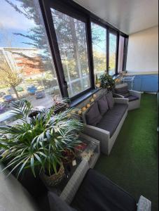 Chambre Privée Cosy- Dans Appartement Moderne en Colocation-Tram A-ME1-4