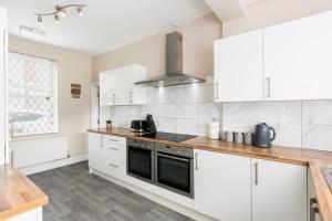 Contractors-Sleeps 7-FreeWiFi-CityCentre
