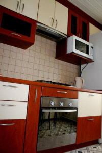 Aparts on prospect Polia поруч зі шпиталем повністю відокремлені кімнати