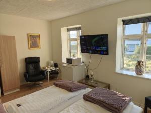 House on Vellingtoft in Kværs - apartment and deluxe rooms