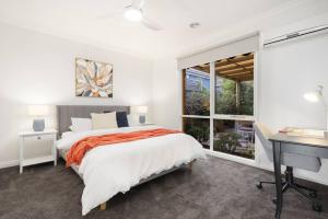 Tranquil Highett House With Storage-2k From Beach!