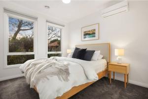 Tranquil Highett House With Storage-2k From Beach!