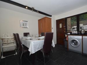 7 Torwood Gables
