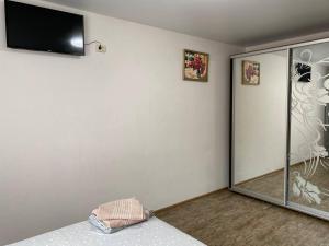 Квартира на Запорожском шоссе Дафи Космическая Тополь