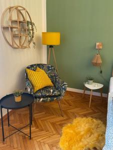 Mustard-colored apartment for two