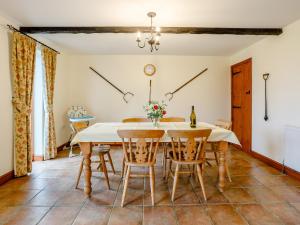 Pantiles Barn - E3866