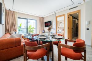 CFC business, Coworking, gym, self check-in