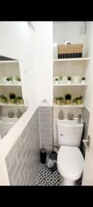 2 bedroom Apartment, London Skyline Views over Canary Warf