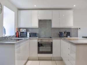 Elm Cottage - Uk48268