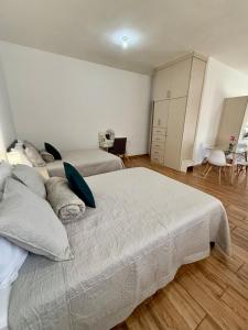 Muy Centrico, Tec Mty, Hosp Angeles, Facturamos