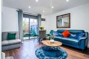 Great Location 2 Bedroom House in Nottingham, Private Garden, Fast Wi-Fi and Free Parking