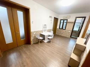 Central Large three rooms