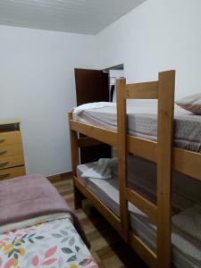 Casa de temporada - PISCINA, FOGÃO A LENHA E CHURRASQUEIRA