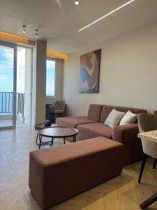 Two Bedroom Modern Seaview Apartment