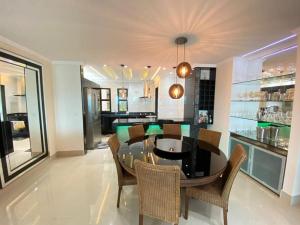 Refúgio dos Sonhos! Praia Privativa e Lazer 5 Estrelas no Porto Real