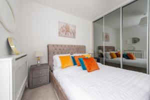 Casa Di Dolce Two Bedroom Apartment with Balcony