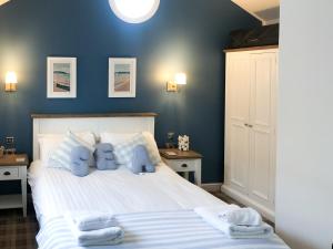 The Bay - Sandy Bay Beach House