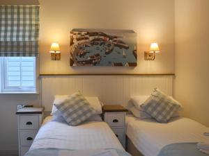 The Bay - Sandy Bay Beach House