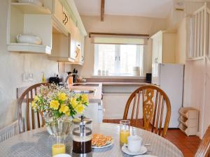 Celtic Retreat - Uk6721