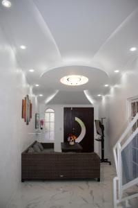 Villa Pool Path to Tortuguero