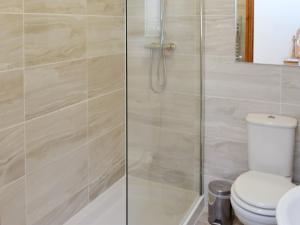 Shyre Stable - 18437