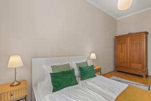 Designer Flat I 5 Minutes to Metro I Fast Wifi