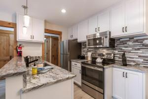 1BDR Condo in the Heart of Olympic Valley!