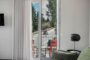 Thissio Acropolis Historic Flat 2