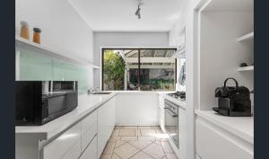 Coastal Beachfront Gateway in City Beach