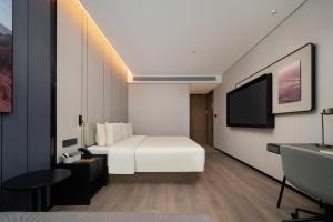 Atour Hotel Shenzhen Pingshan High-Speed Rail Station Liulian