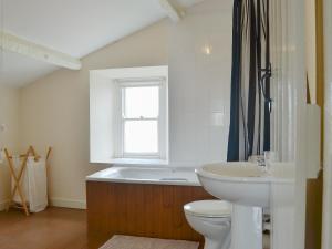 Penrhyn Mawr - Hw7642