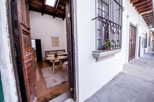 Private Studio, Very Centric and Flexible Check-In