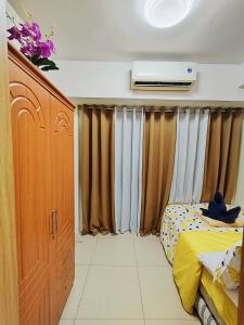 Shell Residences MOA, near Airport, Fast WiFi