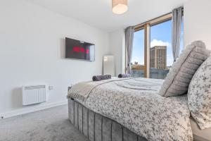 Modern Birmingham Hideaway - 3BR City Stay with Parking