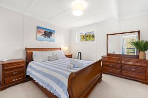 Shelleys - Pet Friendly - Short Walk to Beach