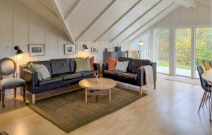 3 Bedroom Gorgeous Home In Knebel