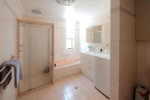 Little Oceana Esplanade - Beachfront Horizons Await