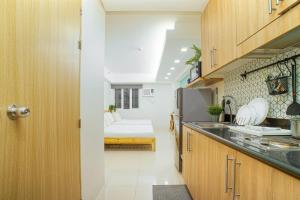 Relaxing Hotel Apartment Stay : Near MOA & Airport