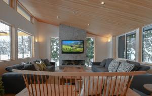 Yamaemi, Spacious luxury chalet 5br, onsen bath